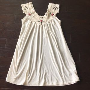 Cream Charming Charlie Sleeveless Dress Small